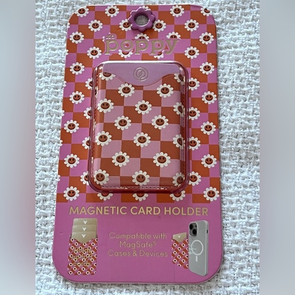 NEW  XO POPPY Magnetic Card holder
 MagSafe Compatible smiley face daisy - Picture 1 of 3